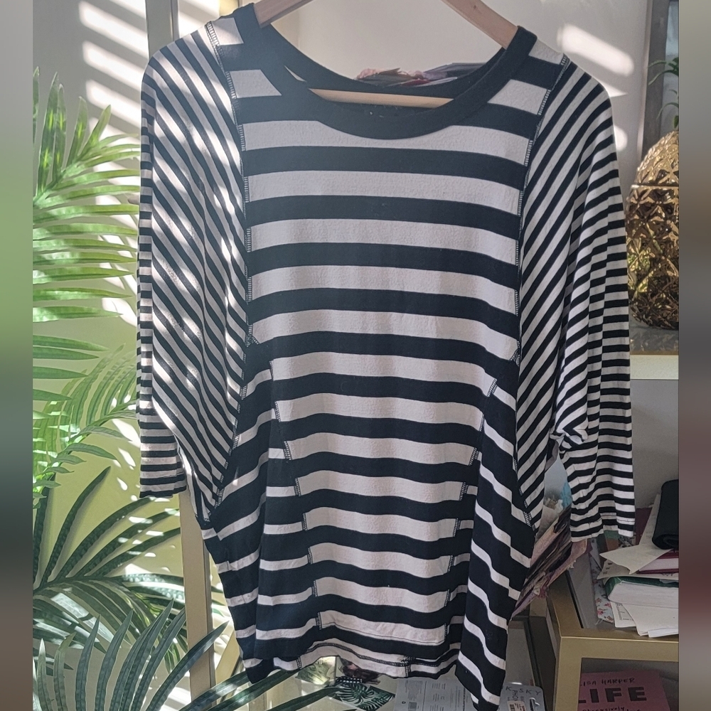 Karen Kane Black and White Striped Women's Top - Size Small